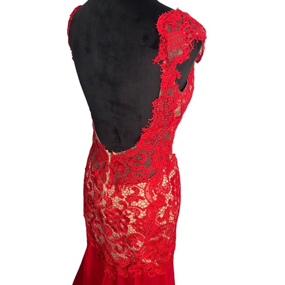 Mac Duggal Dress - Picture 12 of 12